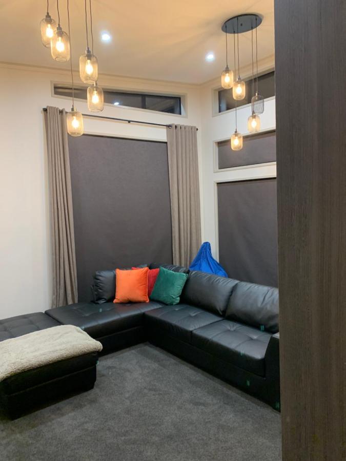 Executive-Style Home Away From Home. Hawera Exterior foto